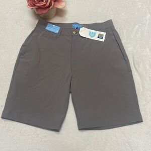 PENNINGTON & BAILES NWT Size 30 Men Gray Shorts